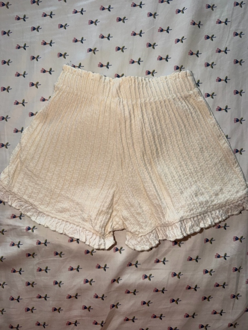 Zara Cream Ribbed Ruffle Drawstring Kids Shorts - Picture 4 of 4